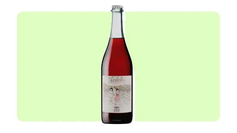 Product shot of wine bottle from Fedelie Rosato.