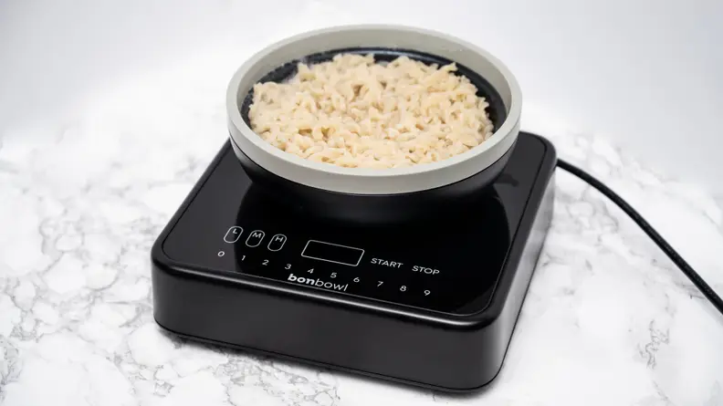 If you have trouble finding the time to cook for yourself, then Bonbowl may be right for you.