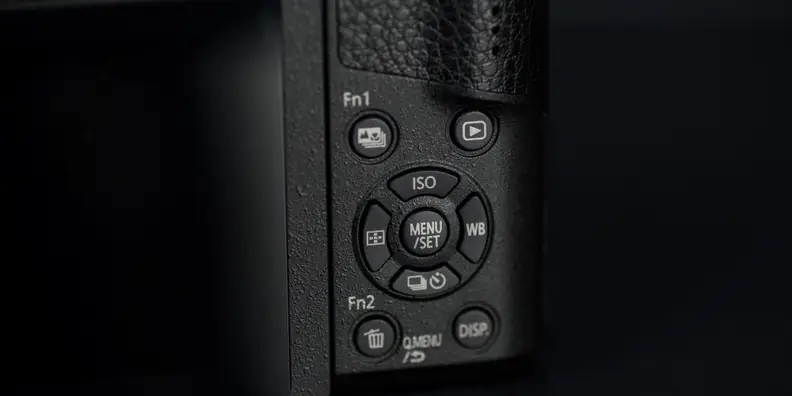 A photo of the Panasonic Lumix GX85.