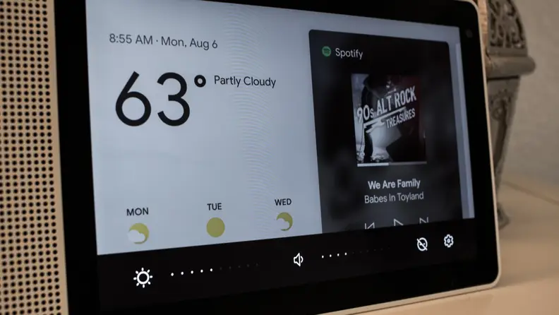 Lenovo Smart Display Weather and Music