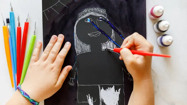 Get crafty with an art kit.