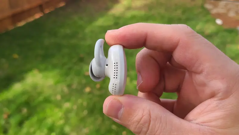 Bose Quietcomfort bud side better