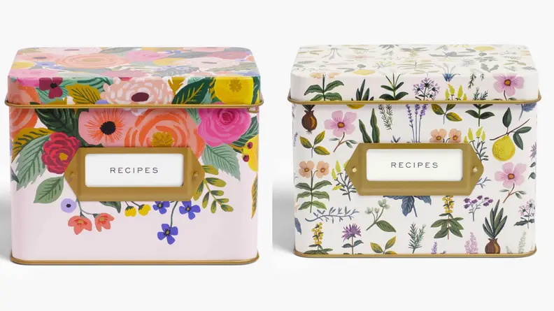 Recipe card tin.