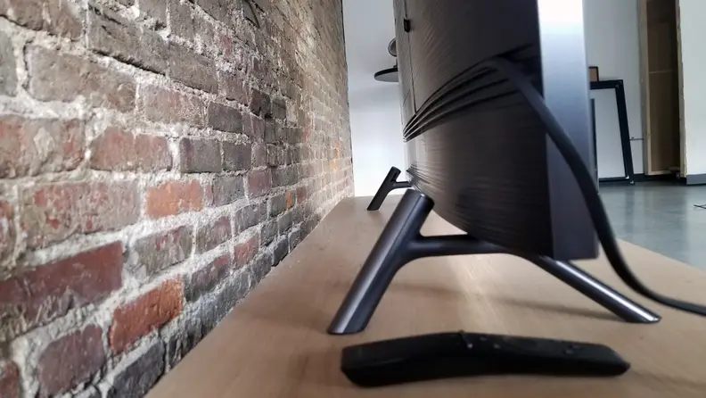 Samsung Q8 TV Stand