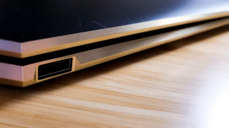 HP Spectre x360 14t (2020) Ports