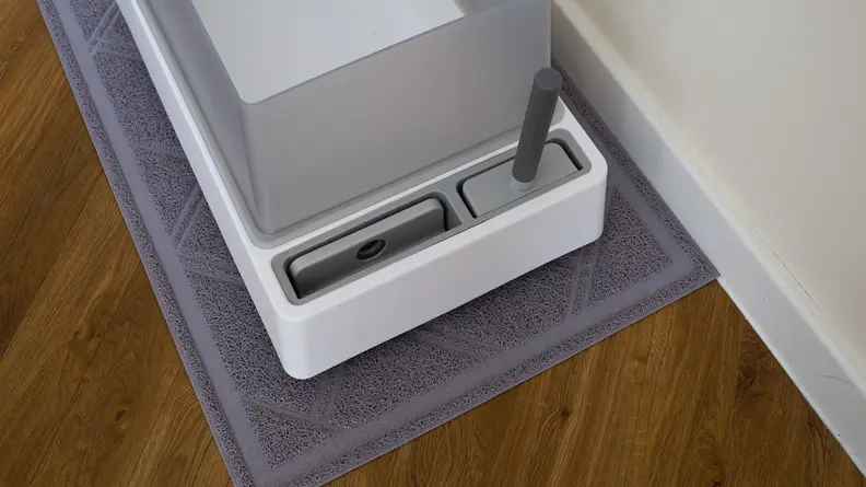 The tool caddy of the Tuft and Paw Cove litter box.