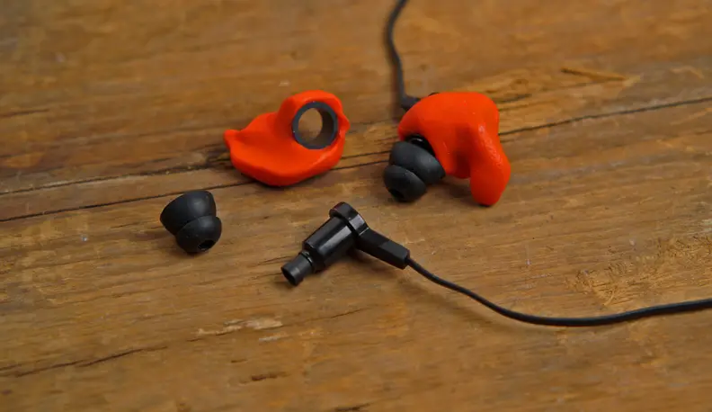 The thermoplastic custom molds are easily shaped to fit the contours of your ears, guaranteeing a perfect fit.