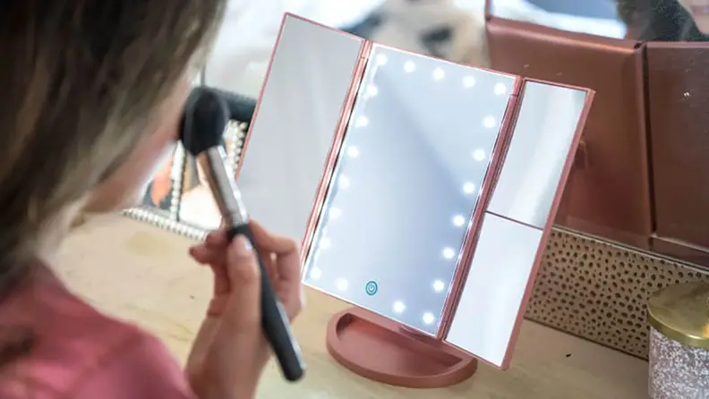 DeWeisn Tri-Fold Lighted Mirror