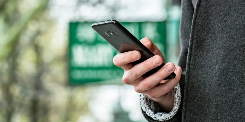 The Samsung Galaxy S8 in hand