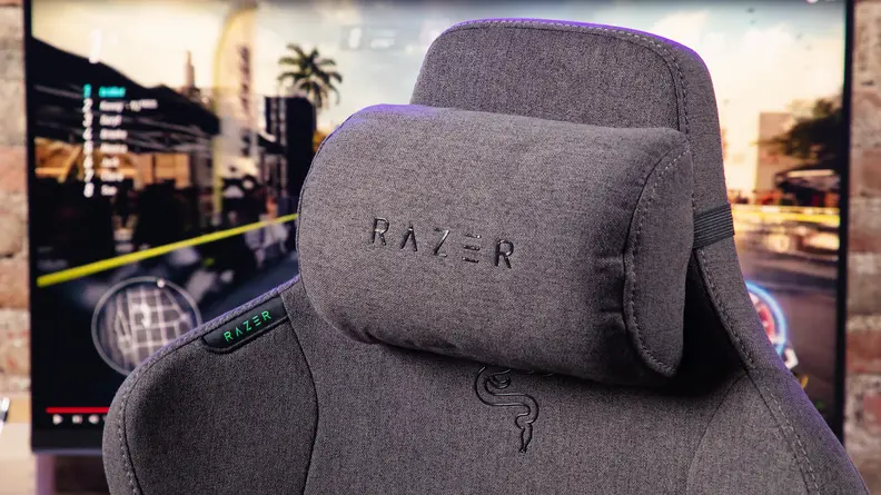 Close-up shot of the magnetic neck pillow.