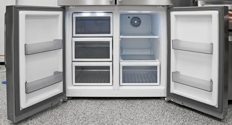 The Dacor DTF364SIWS's lower left compartment is always a freezer, but the right-hand side offers adjustable storage from -10°F up to 50°F.