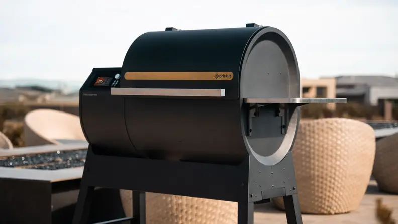 Brisk It grill photographed outdoors