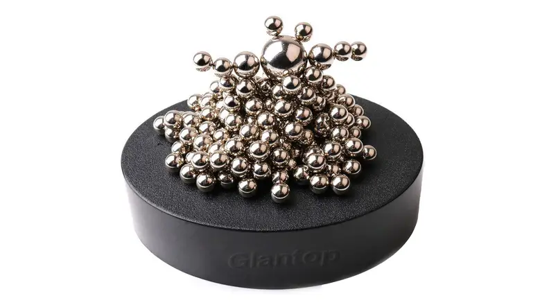magnetic desk toy