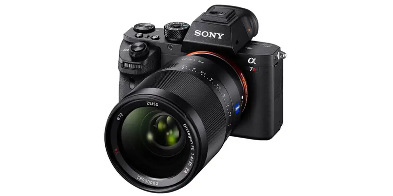 The A7R II should provide much more speed over the original, sluggish A7R, while also offering a bump to 42 megapixels.