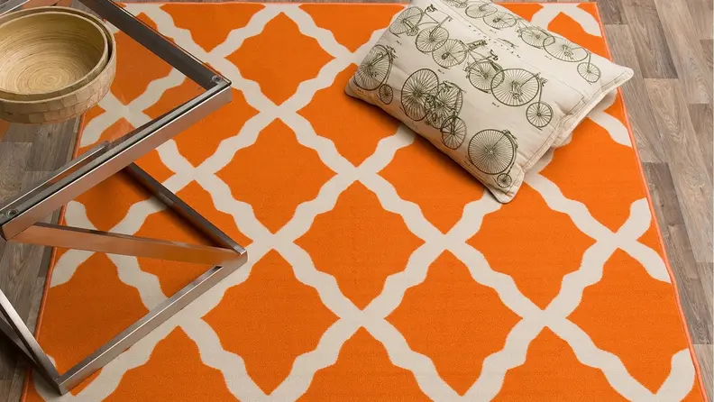 An Ottomanson nylon rug from Overstock