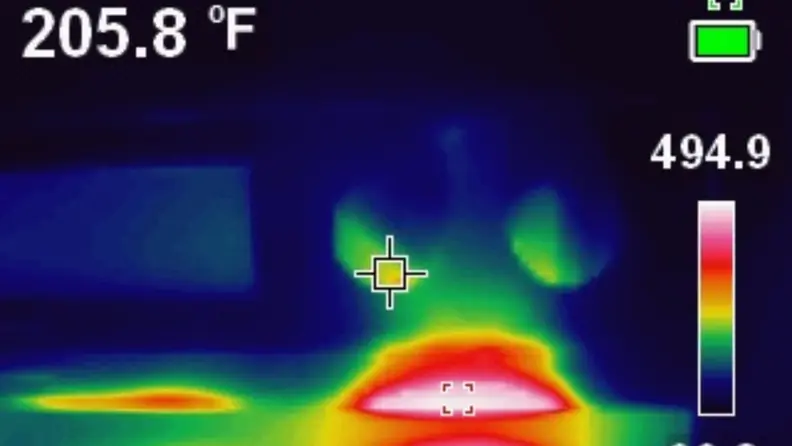 Thermal image of the Hisense range, showing the heat radiating to rear controls