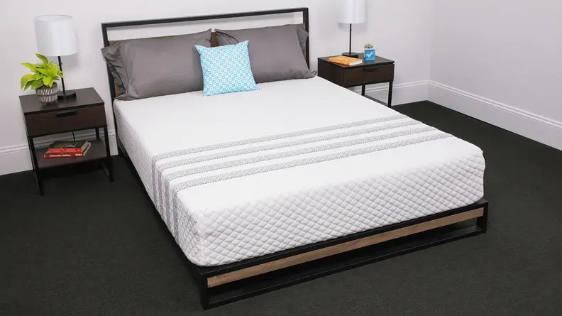 The Leesa Sapira hybrid mattress