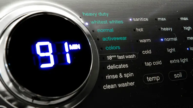 The 627 has a Fast washer that's three minutes faster.