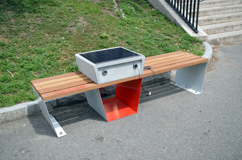 The Soofa solar-powered charging bench.
