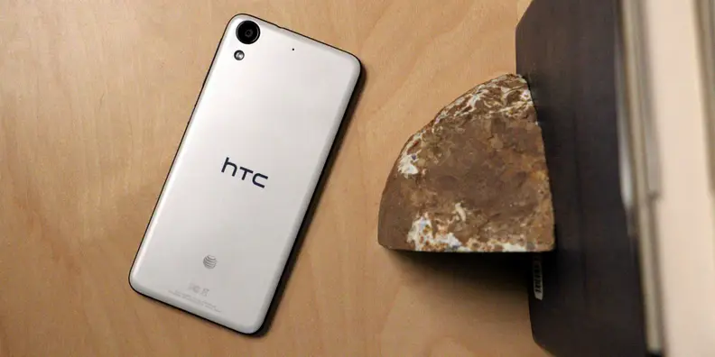 HTC's Desire keeps its design simple—a little too simple, unfortunately.