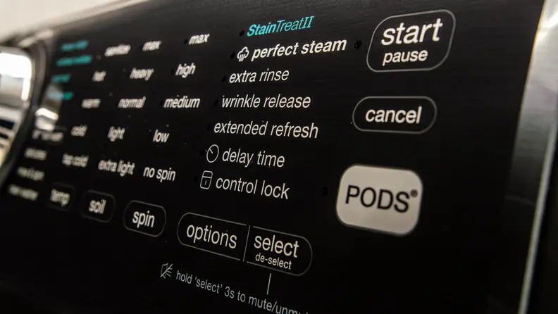 Options like Extended Refresh and StainTreat II help propel the 527 to the top of the washer game.
