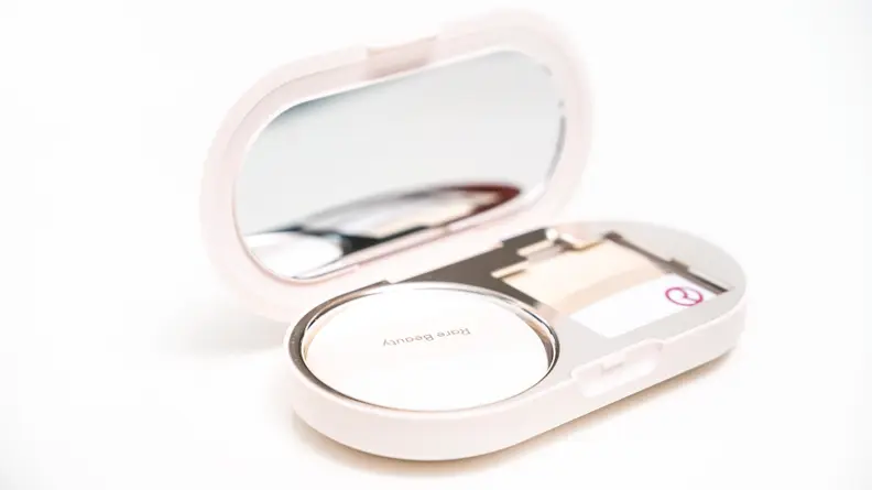 The Blot & Glow Touch-Up Kit from Selena Gomez's Rare Beauty.