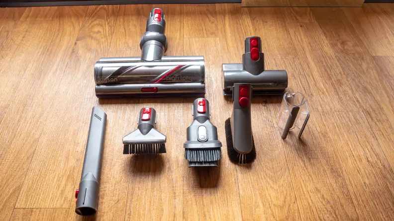 The V11 comes with a brush head, a mini motorized tool, a crevice tool, a hard dusting brush, a combination tool, a soft dusting brush, and a clip-on tool carrier.