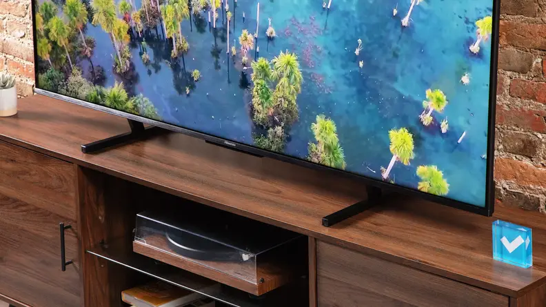 Close-up shot of the lower half of the Hisense U8K.