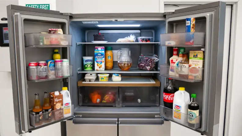 The KitchenAid KRQC506MPS claims to boast 19.4 cubic feet of space.