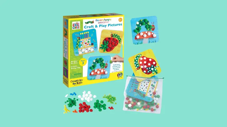 A Very Hungry Caterpillar Craft and Play Pictures  box set and its contents.