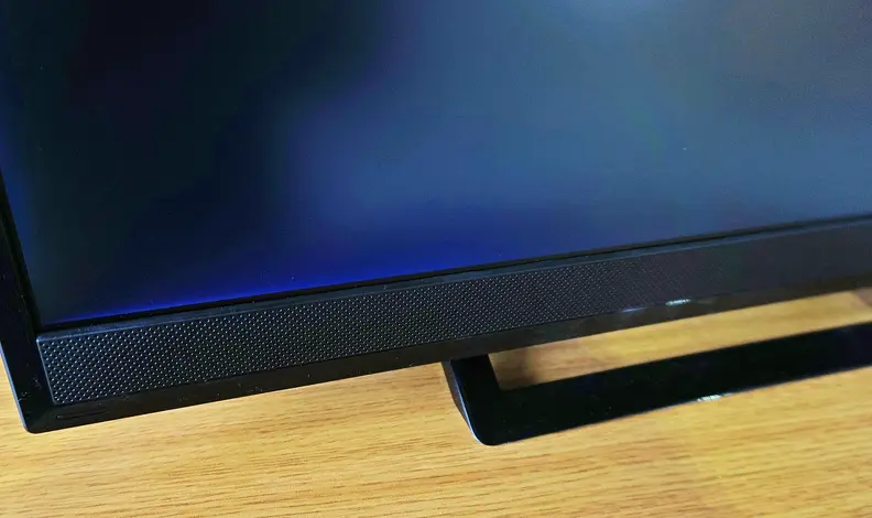 Vizio E24i-B1