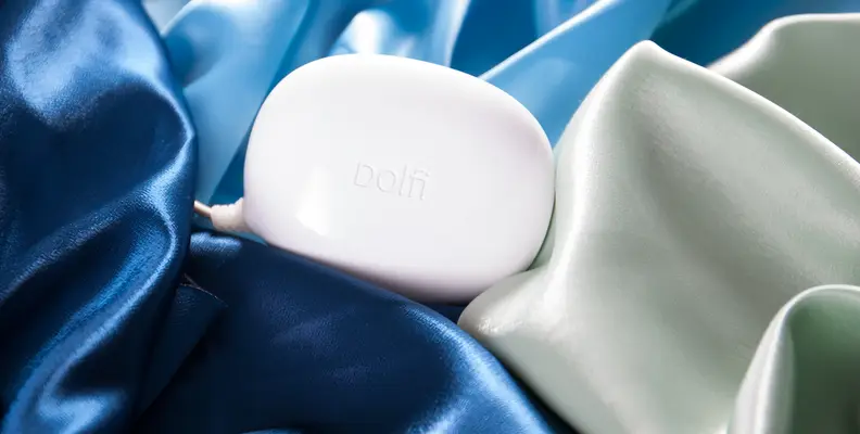 Using ultrasonic pulses means that the Dolfi is great for cleaning silks.