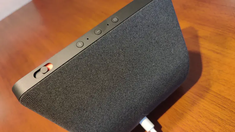 A bird's eye view of the Echo Show 5 (second-gen) privacy contols.