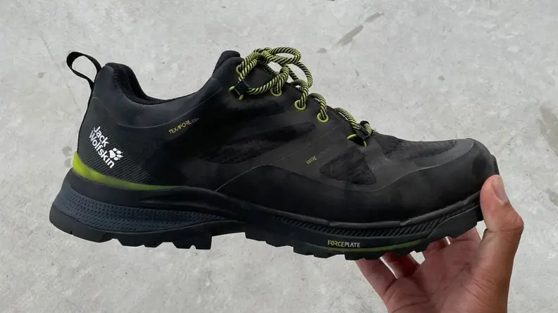hand holding Jack Wolfskin Force Striker shoe