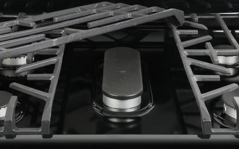The oval burner is ideal for fish or just keeping food warm.