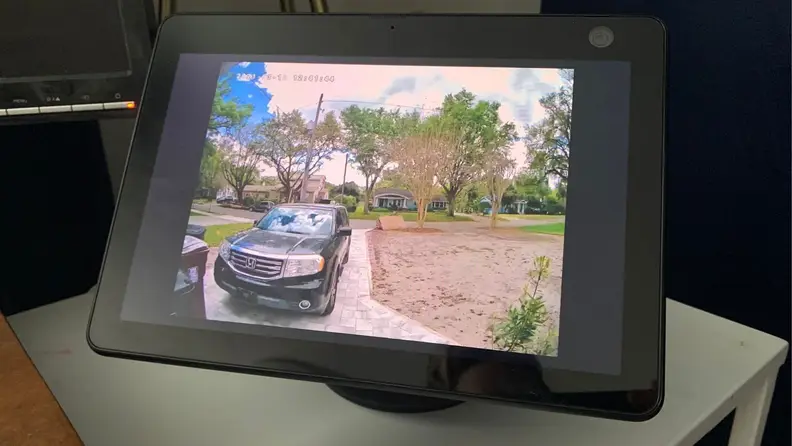 The view from the Nooie Doorbell Cam on the Amazon Echo Show 10