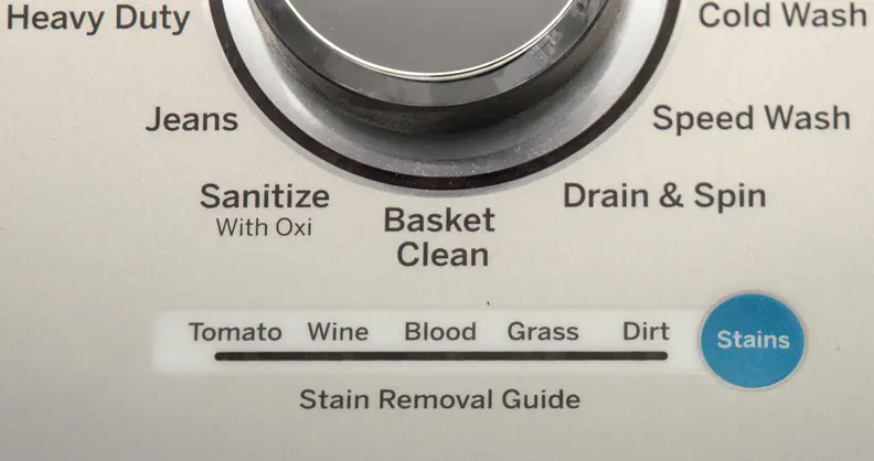 A stain guide helps automatically adjust the washer to the right settings.