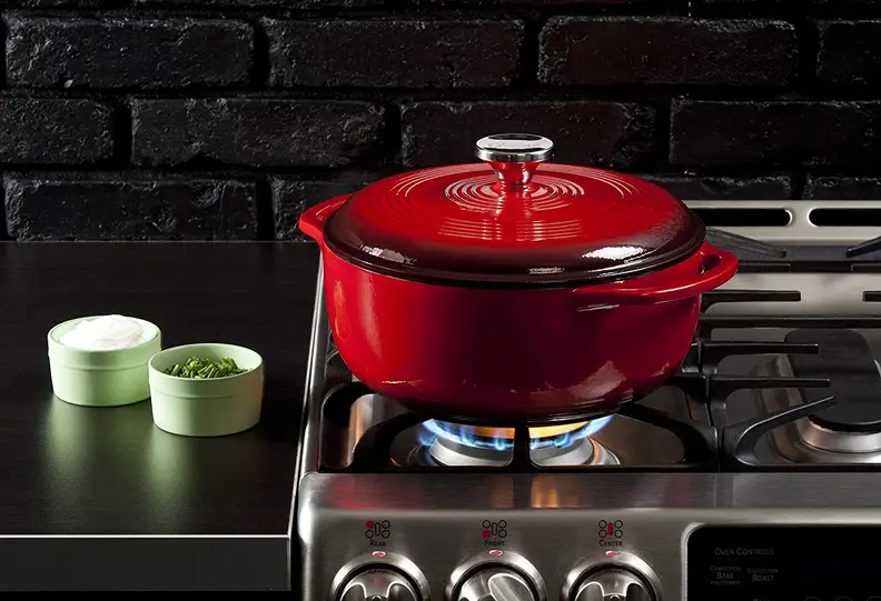 Lodge Cast Iron Dutch Oven