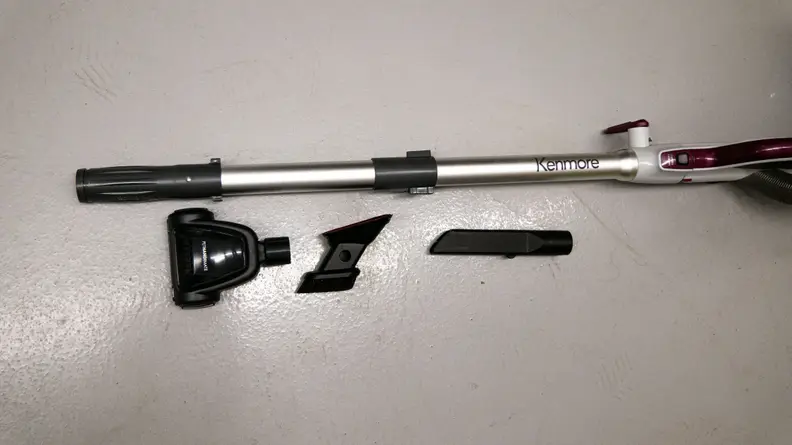 The Kenmore Du5092’s dusting tool, pet handimate, and crevice tool