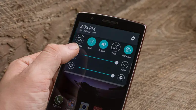 A photograph of the LG G Flex 2's power menu.
