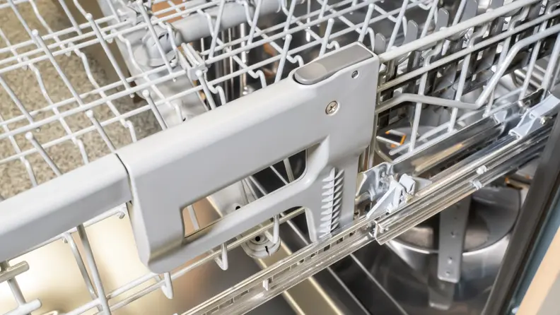 LG LDP6797ST dishwasher adjustable height middle rack