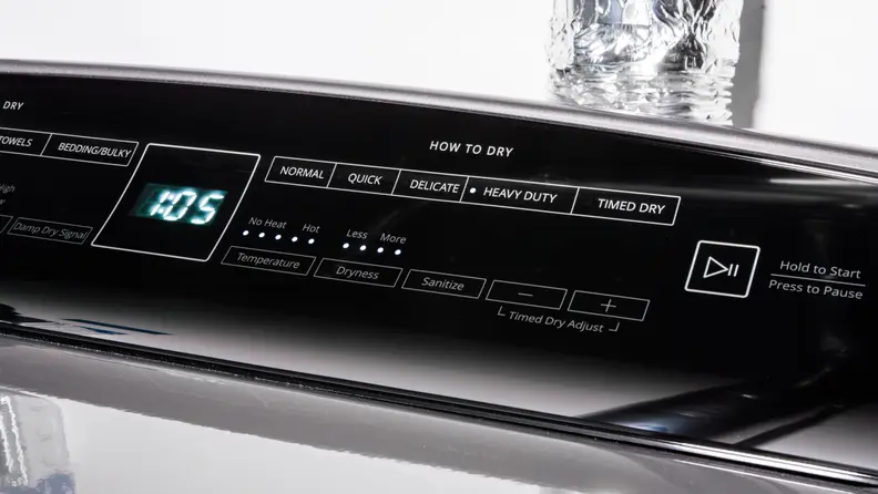 The control panel is clear and easy to use