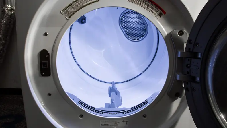 If your laundry room is low on natural light, no worries. The drum of the DV42H5200EW dryer is so brightly lit that it will illuminate every last sock left in the drum