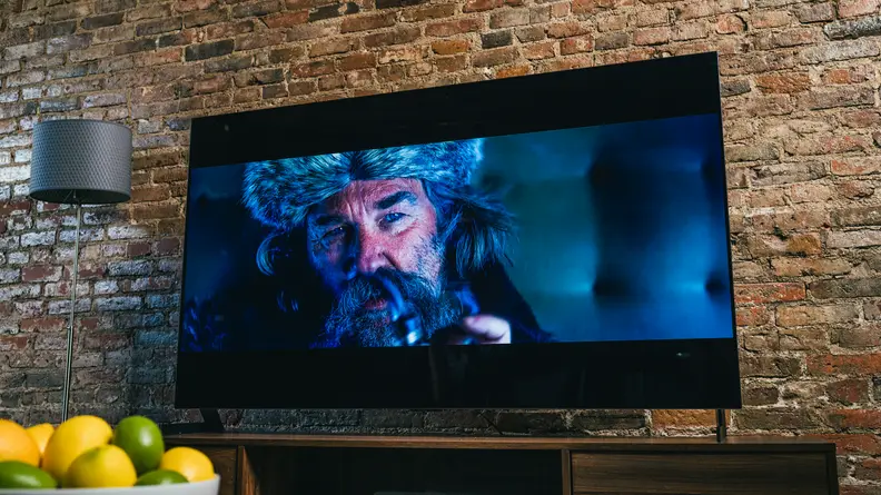 The LG G1 displaying 4K, HDR content