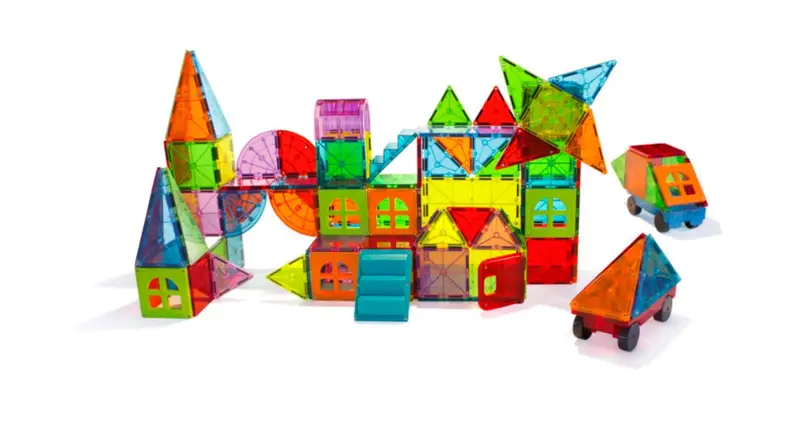 A set of magnatiles all built out.