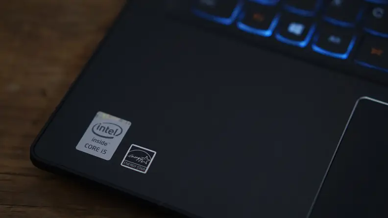 The fifth generation Intel Core i5 comes standard in the Yoga 3 (14-inch).