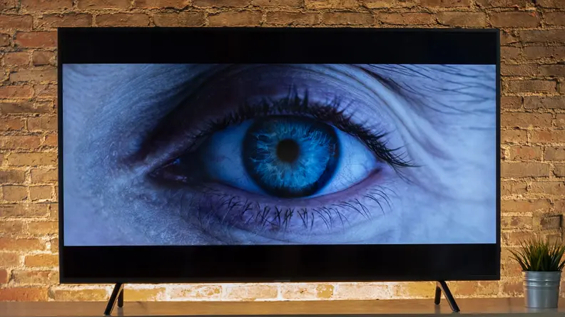 Samsung RU7100 With HDR Content 2