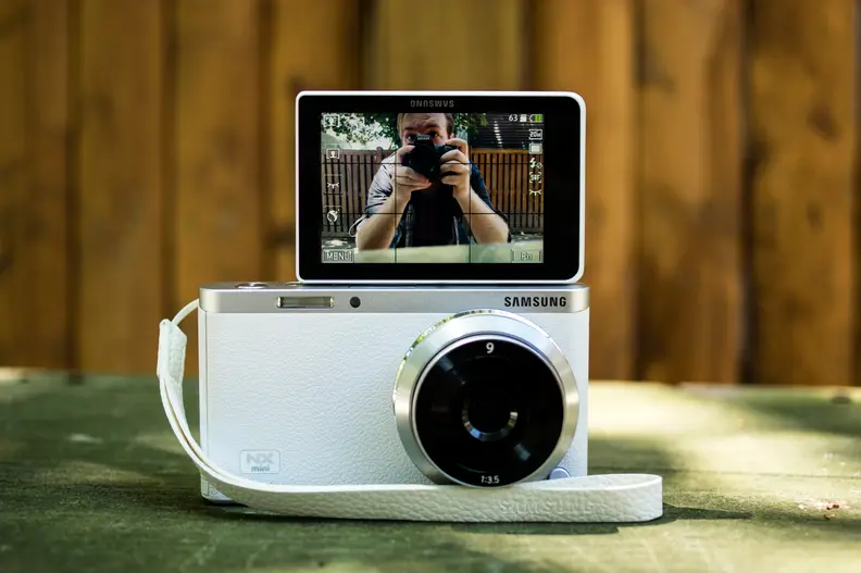 The screen flips all the way forward allowing for all the selfies to be had.