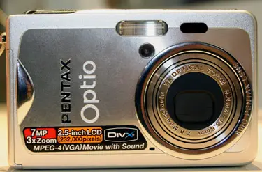 Pentax Optio S7 First Impressions Review - Reviewed