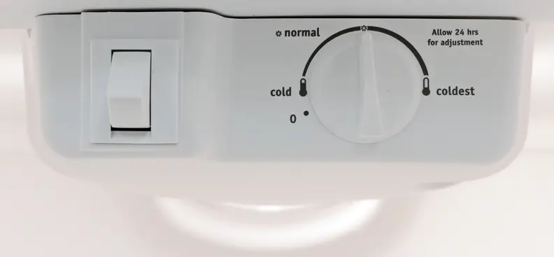 You'll want to move the Frigidaire FFTR1514QW's controls toward something colder for effective cooling.